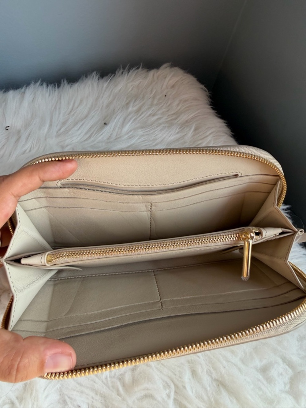 cuyana duo zip wallet croco - Picture 5 of 9